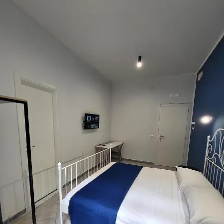 Vulcania ゲストハウス ナポリ